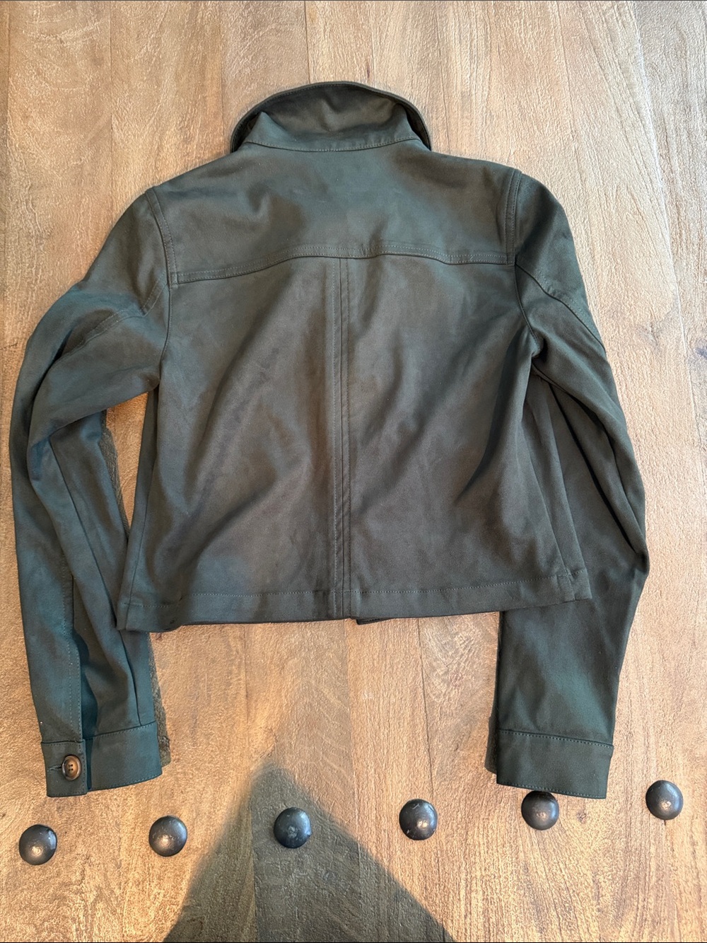 Kit from the Kloth Matilda Crop Faux Suede Trucker Jacket Hunter Green E106 - Picture 8 of 11